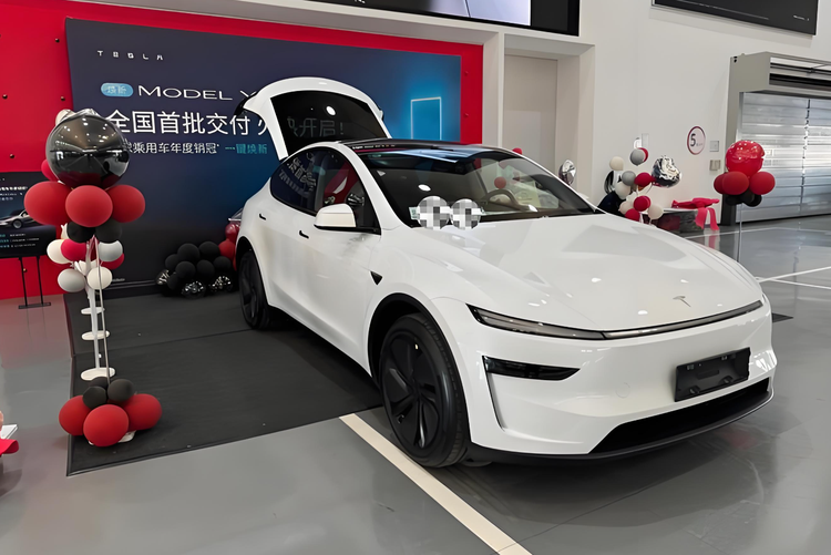 比配置没赢过，比销量没输过，买特斯拉的人究竟图什么？