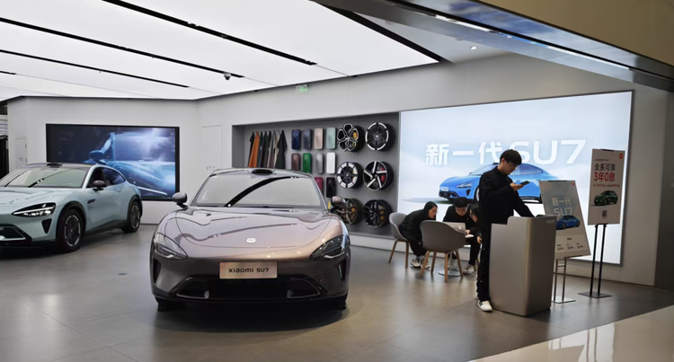 雷军吓市场一跳！小米重磅新车，未上市先爆单