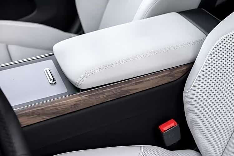 美国市场续航里程最长的电动SUV，LucidGravity