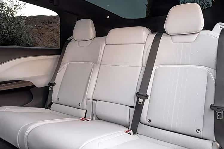 美国市场续航里程最长的电动SUV，LucidGravity