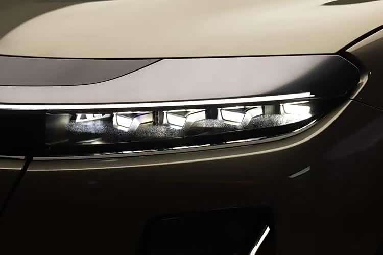 美国市场续航里程最长的电动SUV，LucidGravity