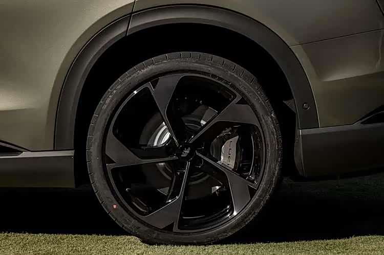 美国市场续航里程最长的电动SUV，LucidGravity